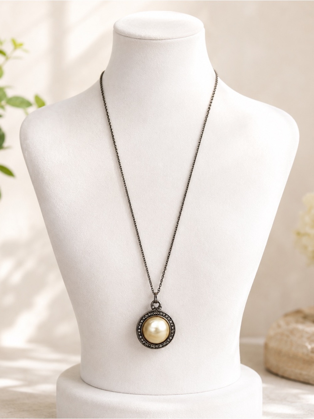 Vintage Avon Pearl Pendant Necklace | Silver Tone Marcasite Style | Signed